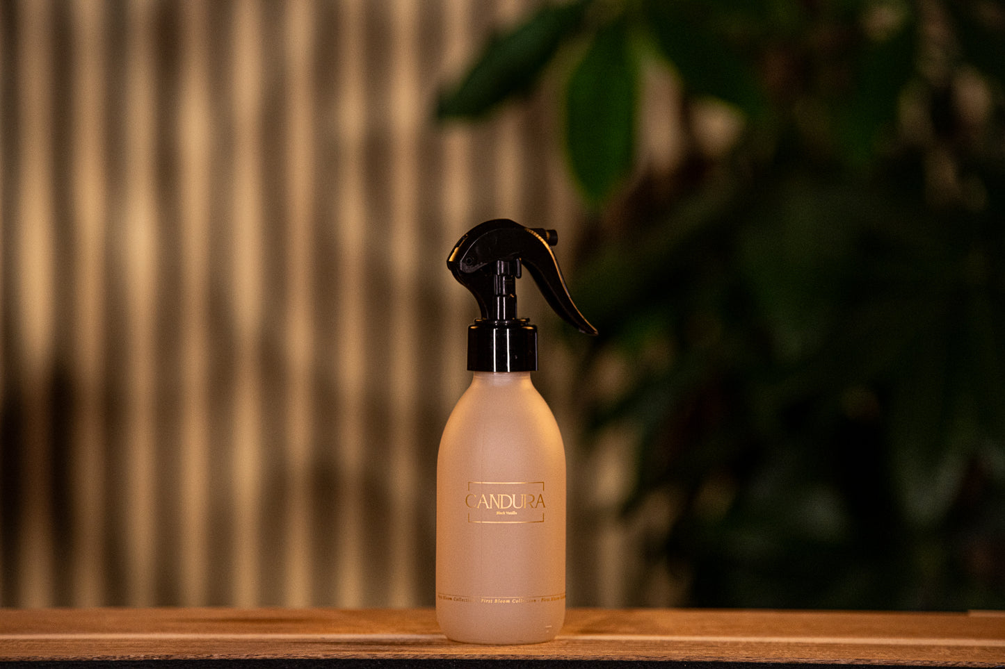 Roomspray First Bloom Collection Black Vanilla