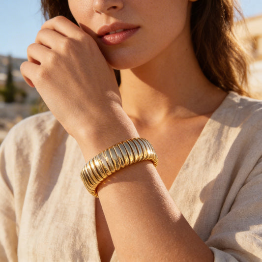 The Serene Tube Bangle